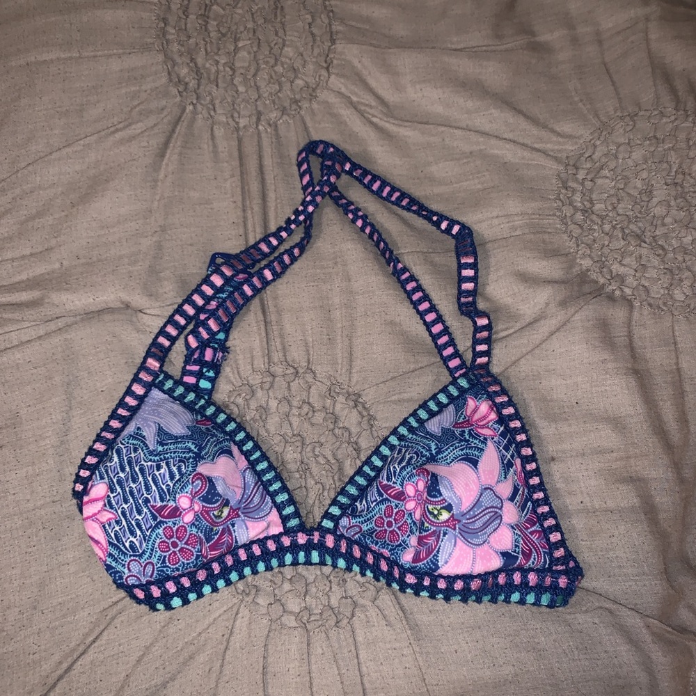 Bikini top